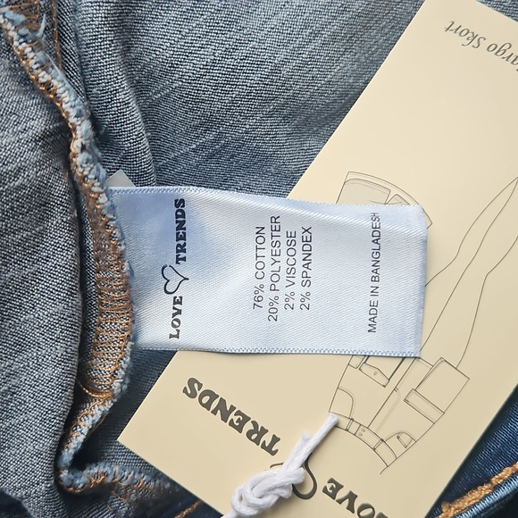 NWT Denim Cargo Women Shorts - Picture 8 of 9